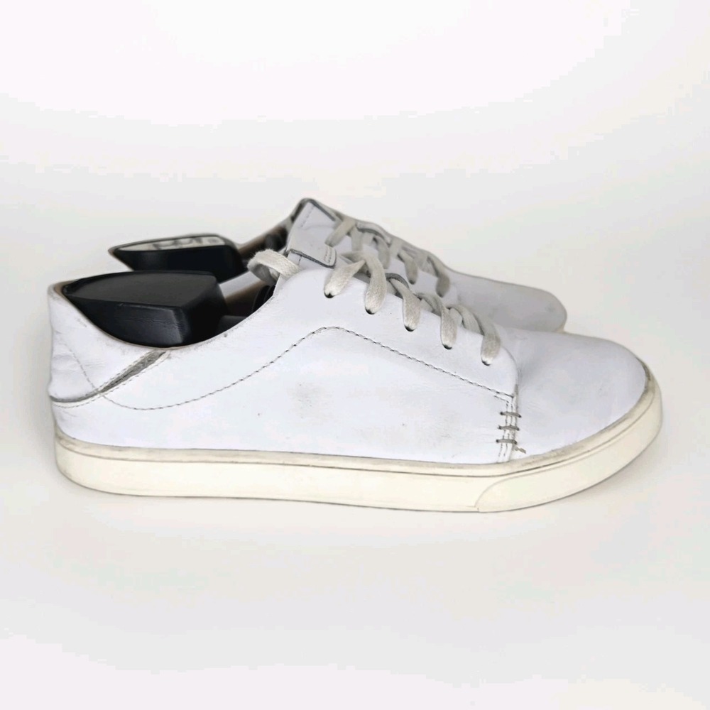 OluKai Pehuea Li 'Ili Women's‎ 8 White Leather Sneakers Drop-In Heel 20433-4R4R